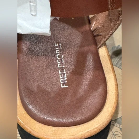 NWT Free People Hazel Flatform Sandals 9 Coconut Shell Brown Leather Toe Post - Picture 9 of 15